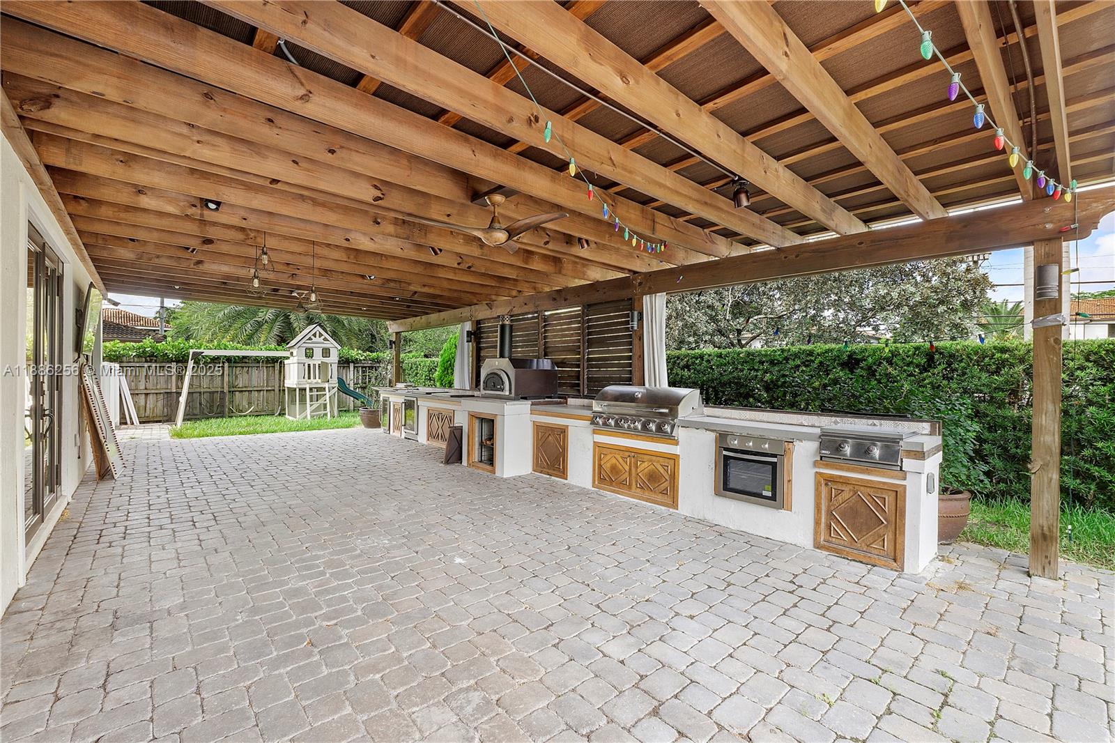 ZUNJIC ESTATES - Residential