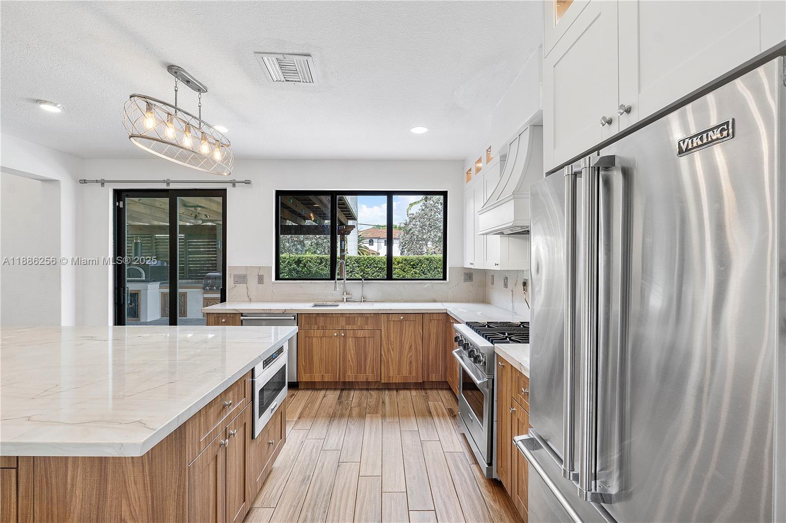 ZUNJIC ESTATES - Residential