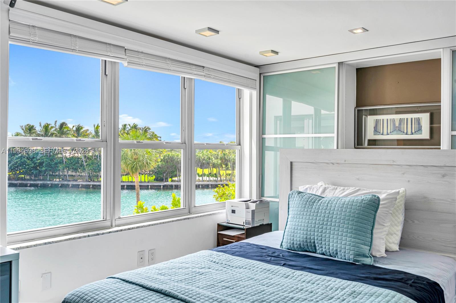 9102 W Bay Harbor Dr 3-C