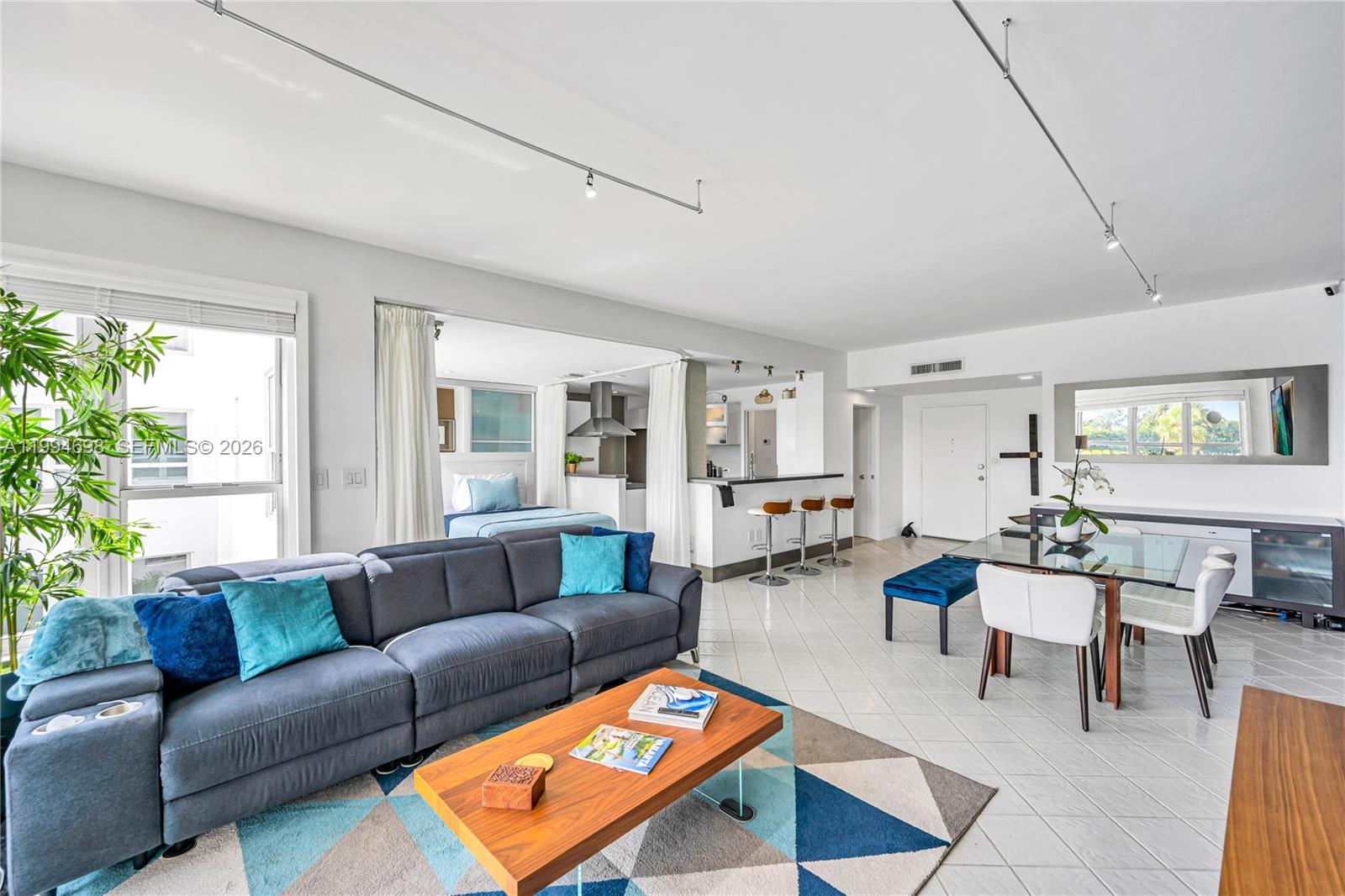 BLAIR HOUSE CONDO - WEST - Residential