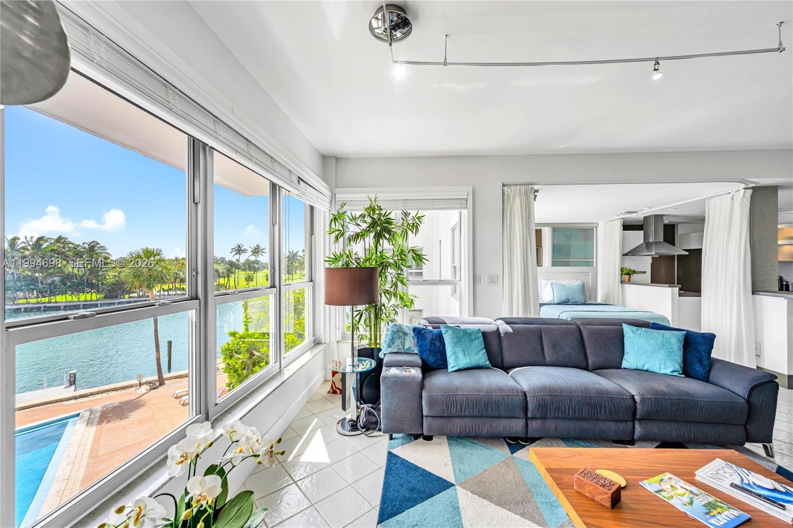 9102 W Bay Harbor Dr 3-C