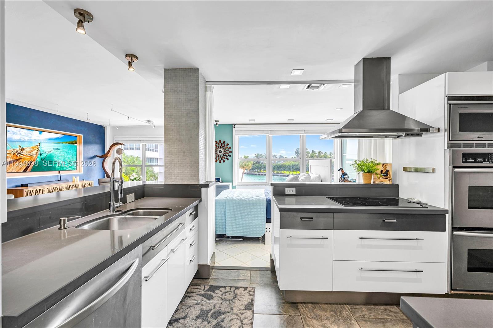 BLAIR HOUSE CONDO - WEST - Residential