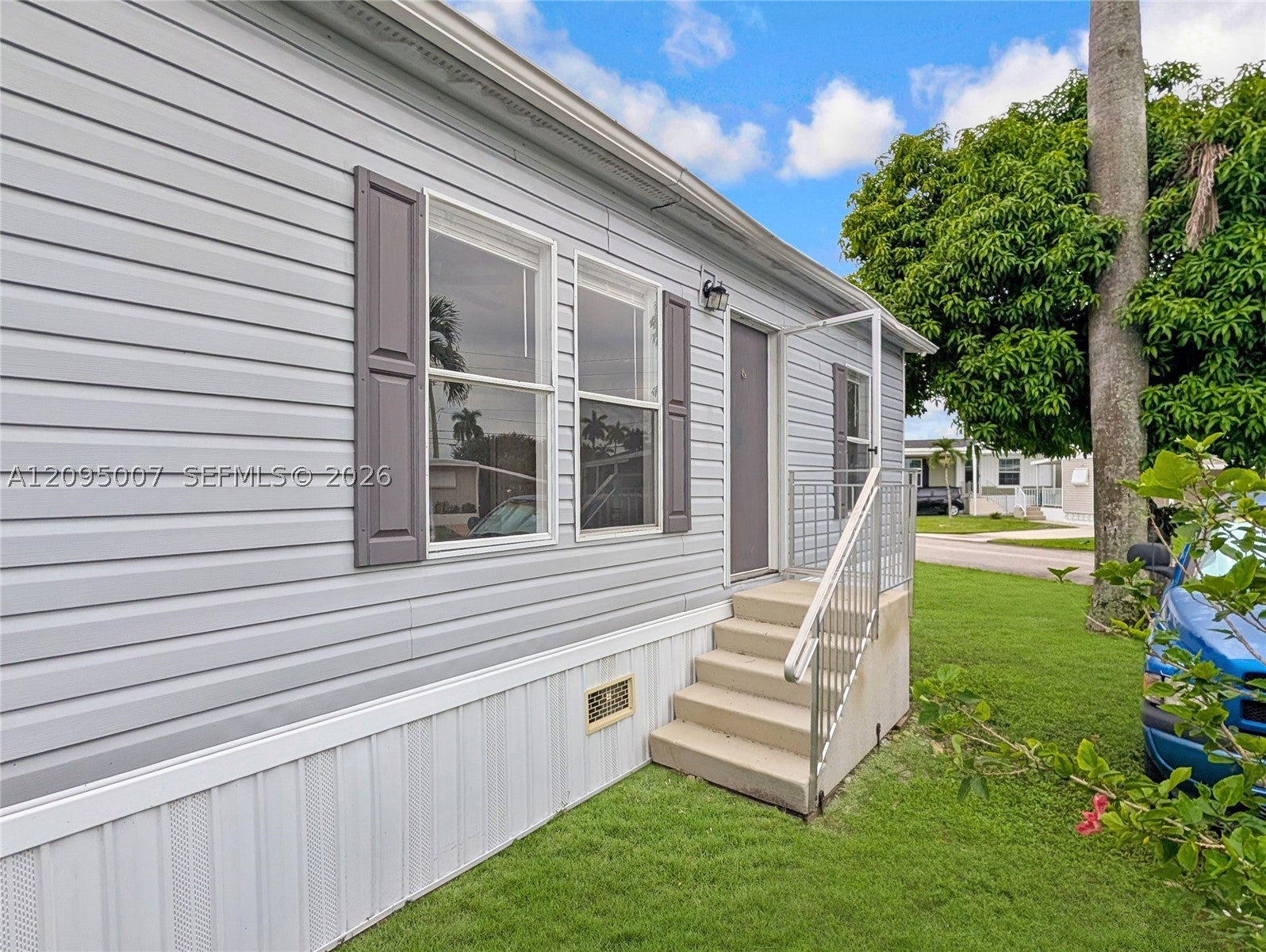 View photos, virtual tours, details... 1910 SW 85th Ln