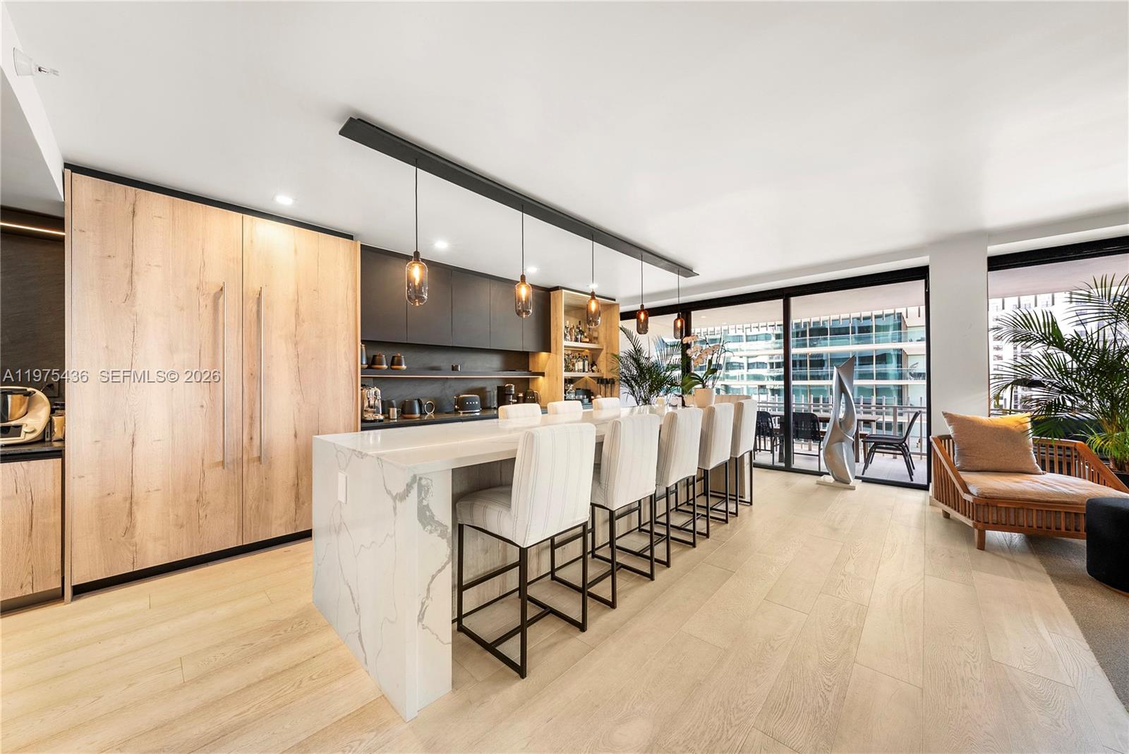 KENILWORTH CONDO - Residential