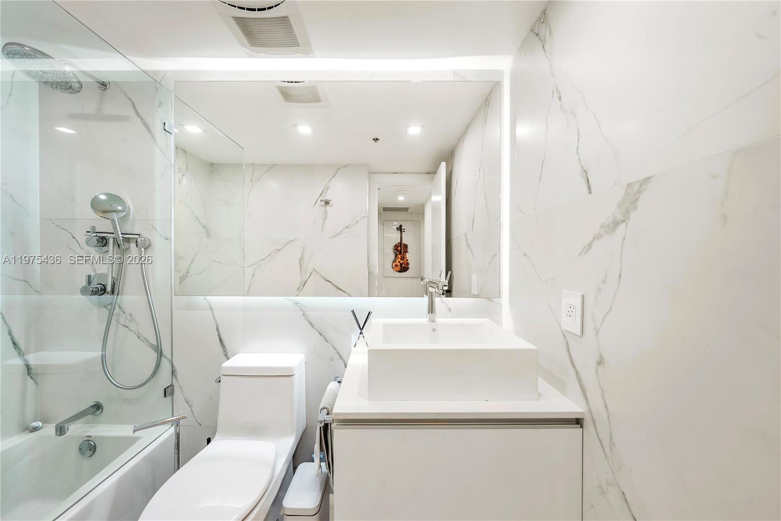 KENILWORTH CONDO - Residential