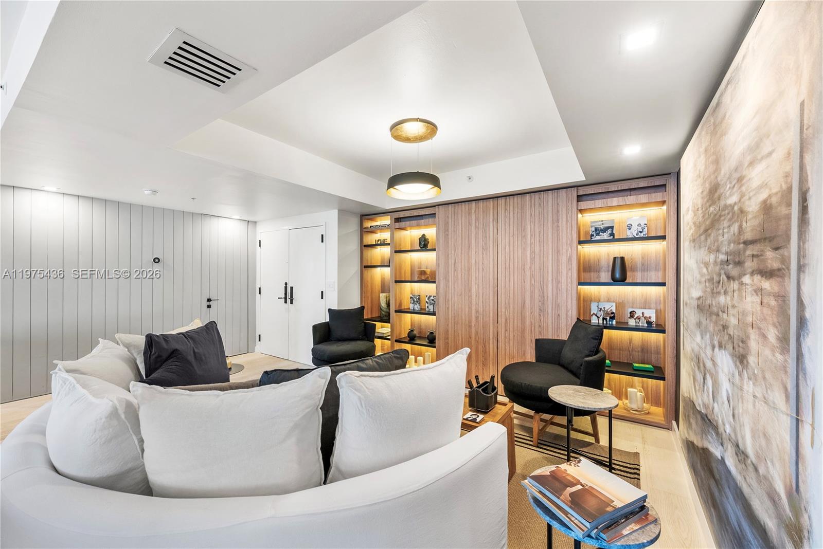 KENILWORTH CONDO - Residential