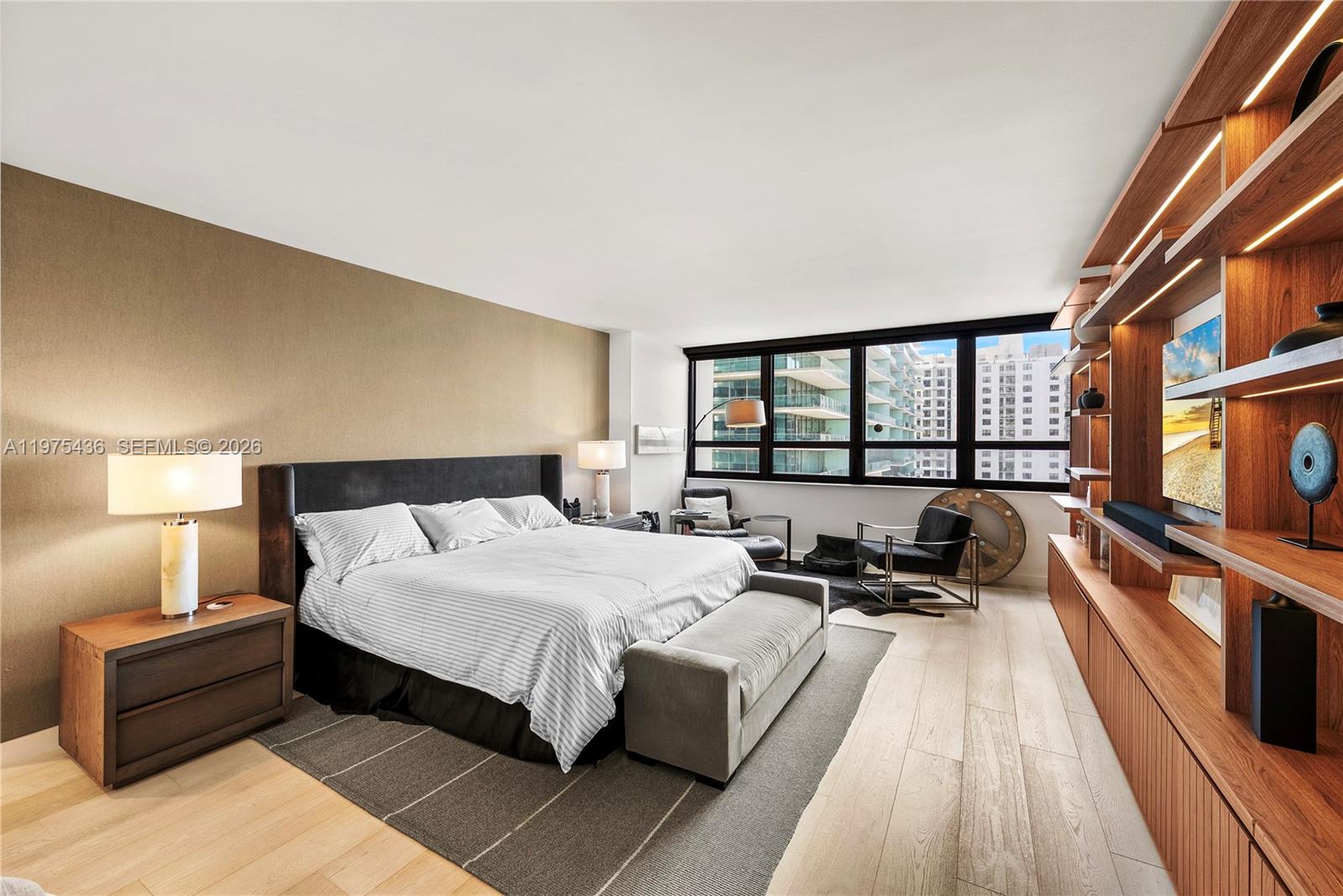 KENILWORTH CONDO - Residential