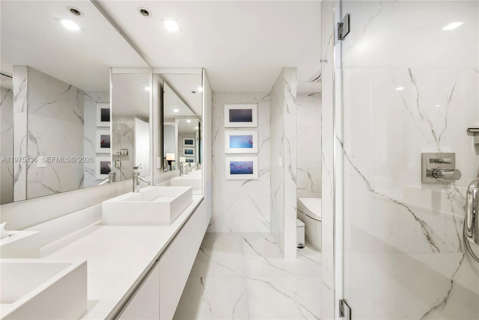 KENILWORTH CONDO - Residential