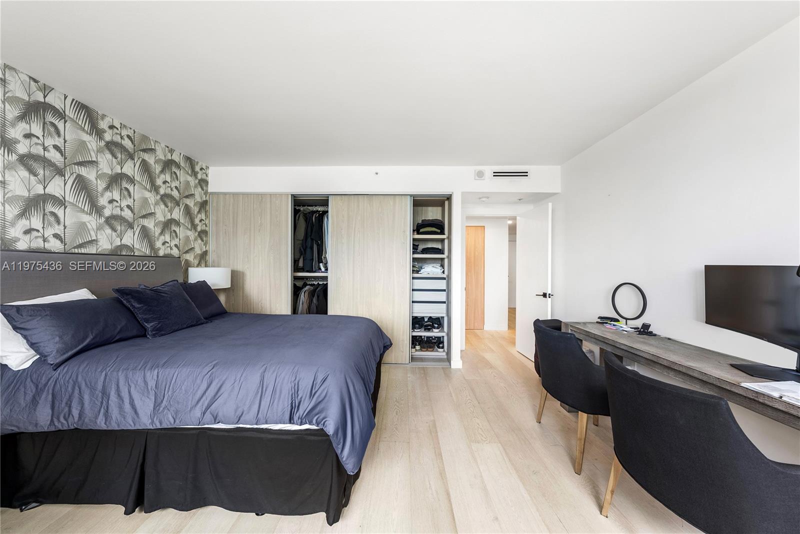 KENILWORTH CONDO - Residential