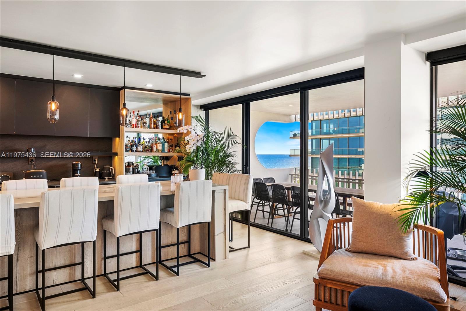 KENILWORTH CONDO - Residential