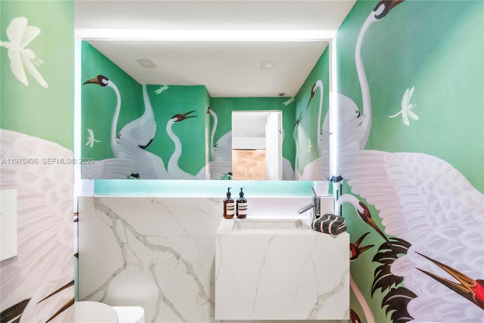 KENILWORTH CONDO - Residential