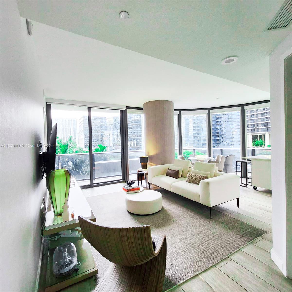 BRICKELL HEIGHTS WEST CON - Residential Lease