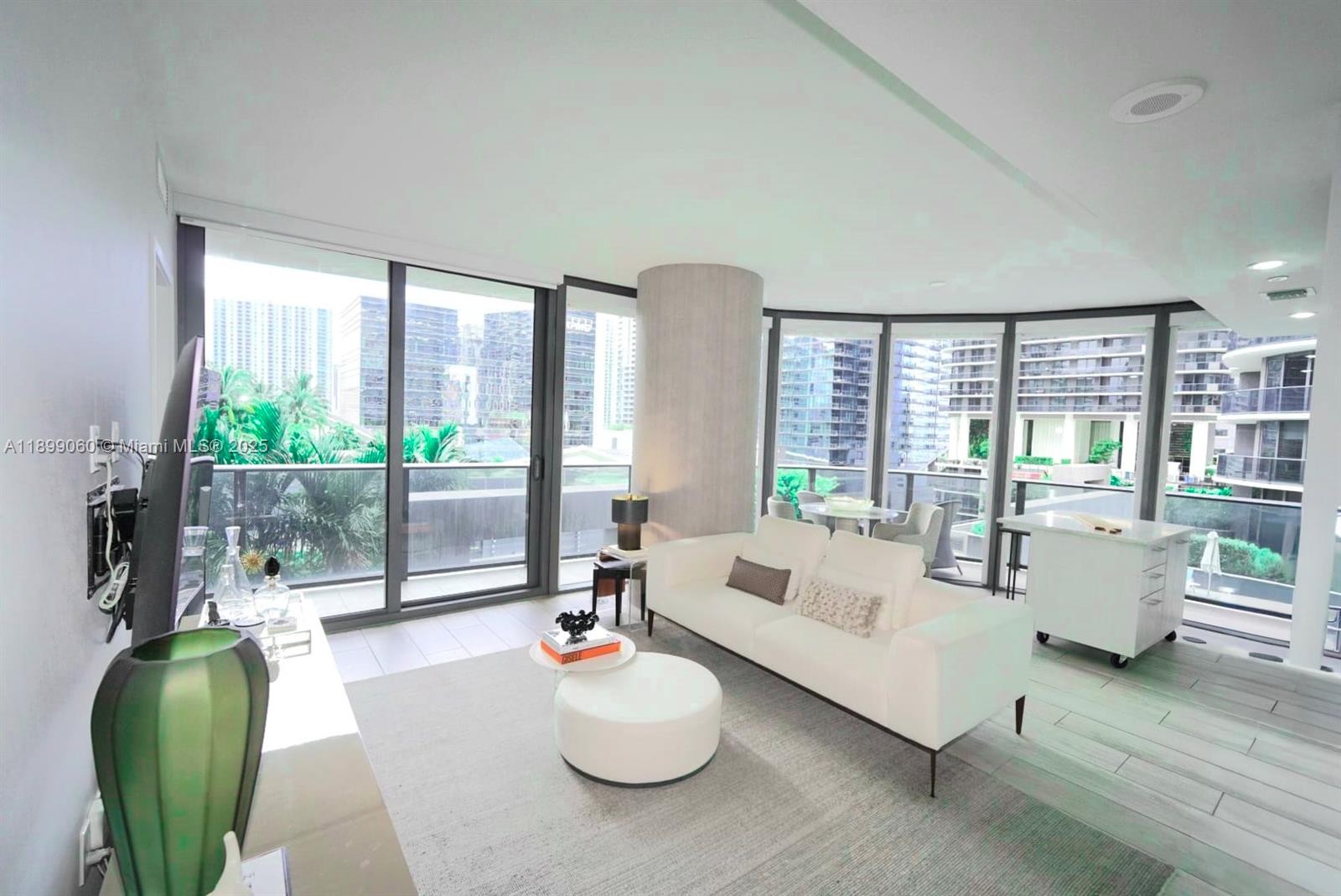 BRICKELL HEIGHTS WEST CON - Residential Lease