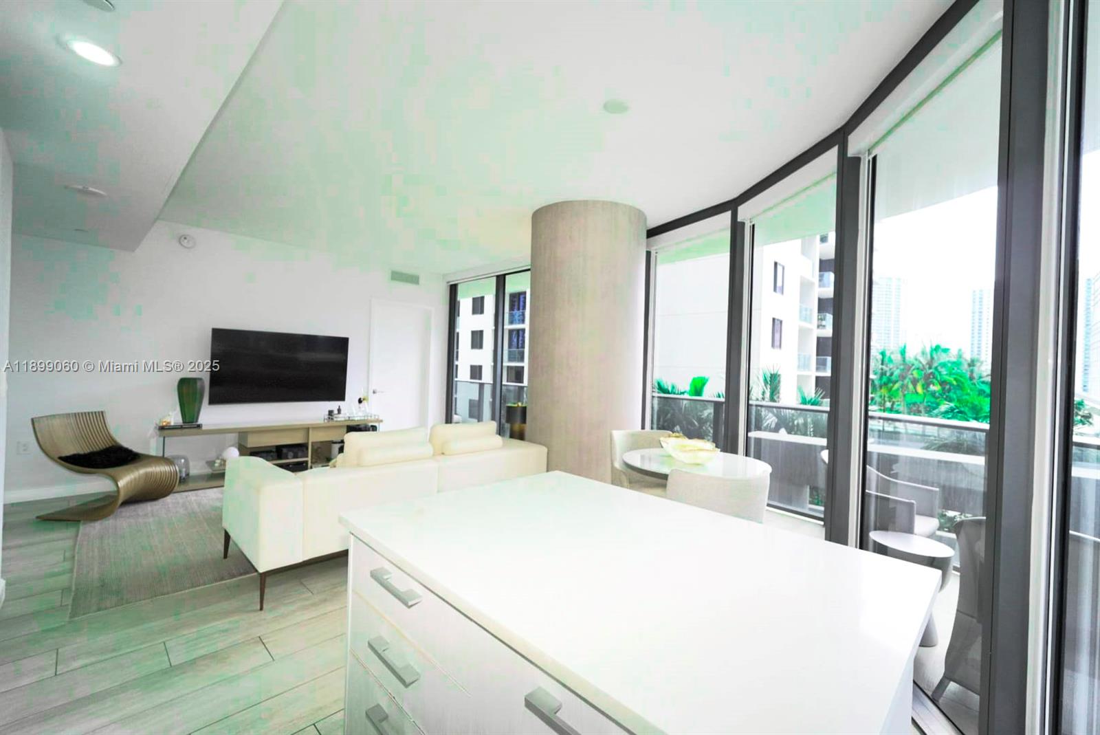 BRICKELL HEIGHTS WEST CON - Residential Lease