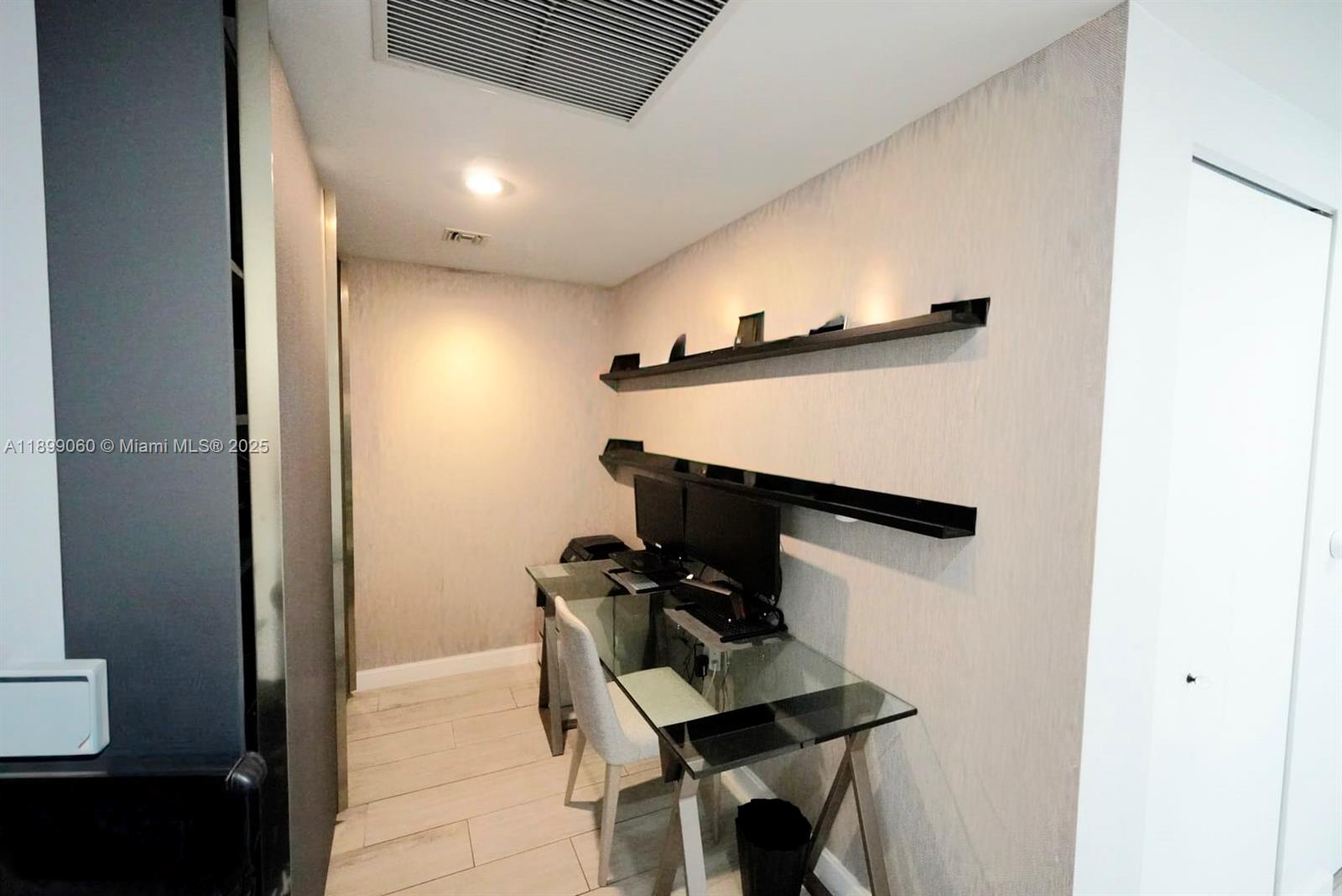 BRICKELL HEIGHTS WEST CON - Residential Lease