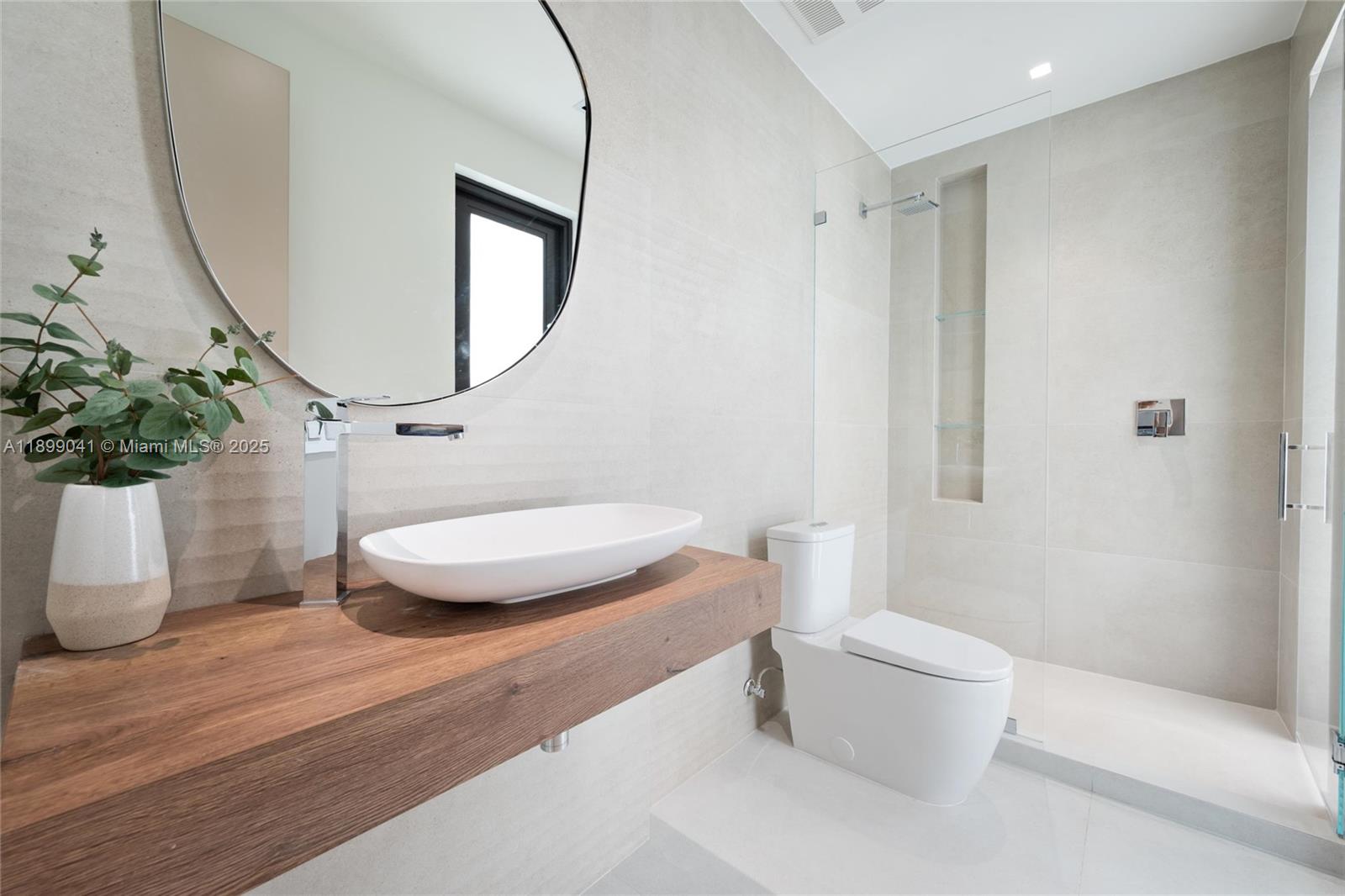 BRENTWOOD - Residential
