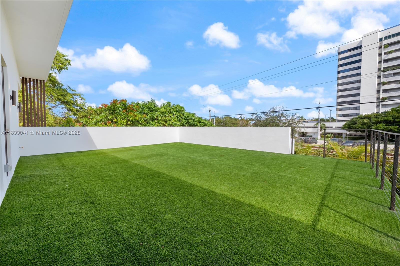 BRENTWOOD - Residential