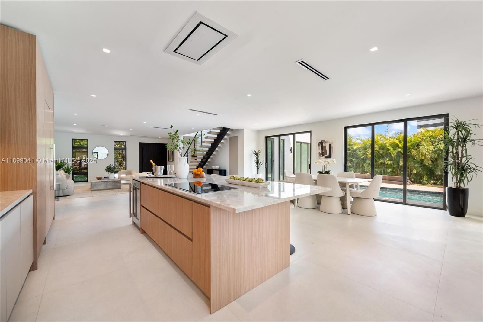 BRENTWOOD - Residential