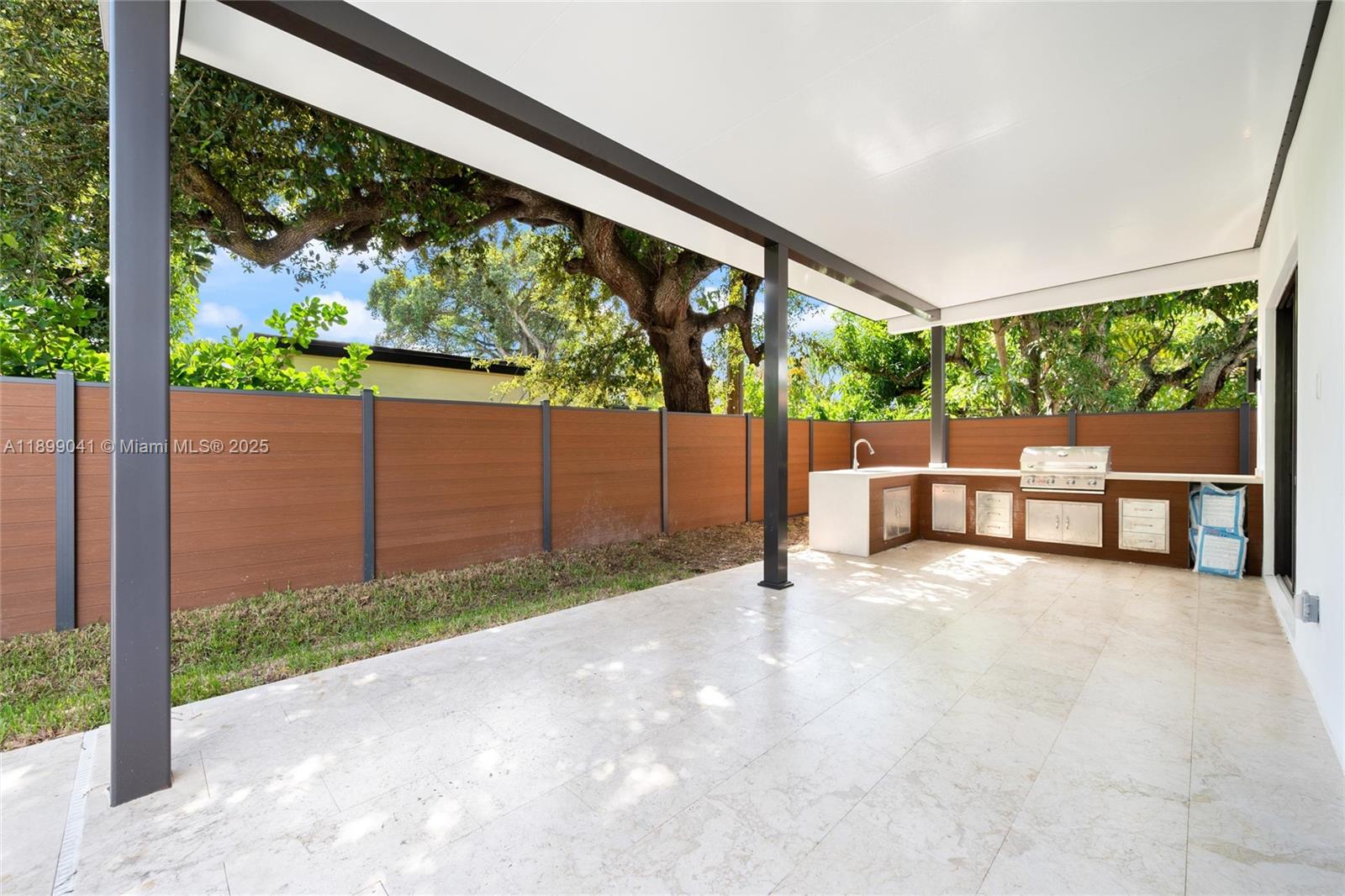 BRENTWOOD - Residential
