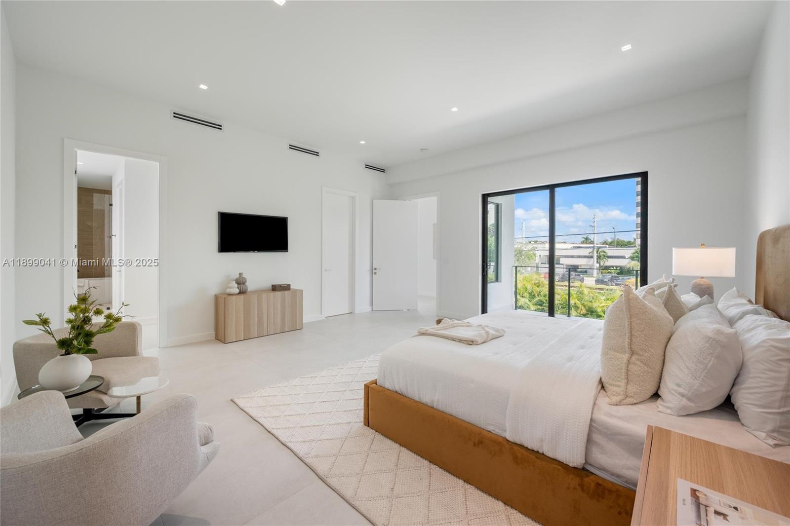 BRENTWOOD - Residential