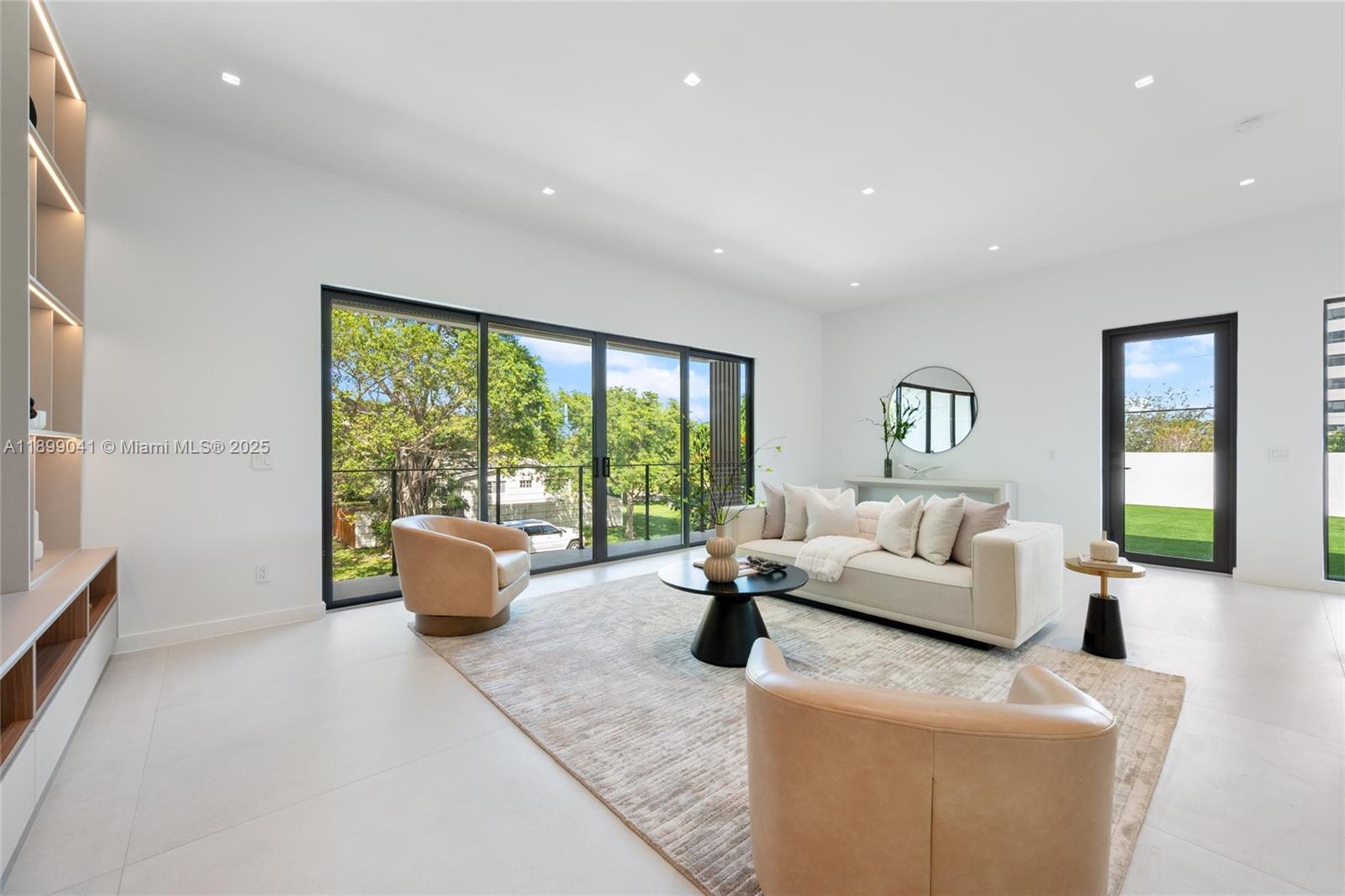 BRENTWOOD - Residential