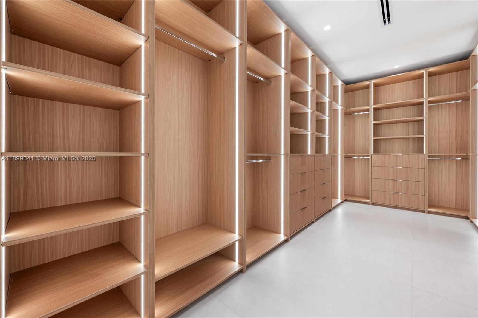 BRENTWOOD - Residential