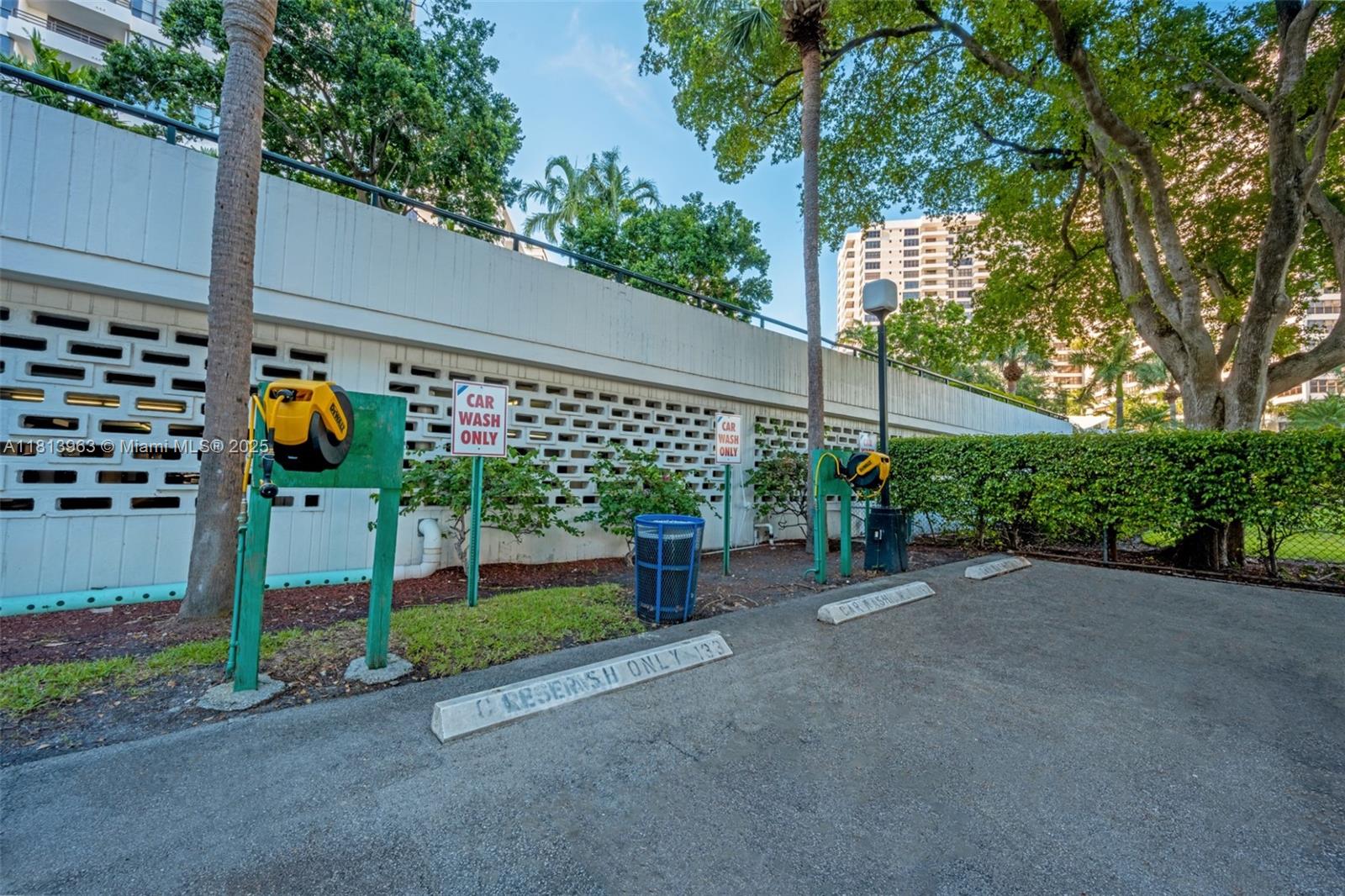 OLYMPUS CONDO PHASE - Residential