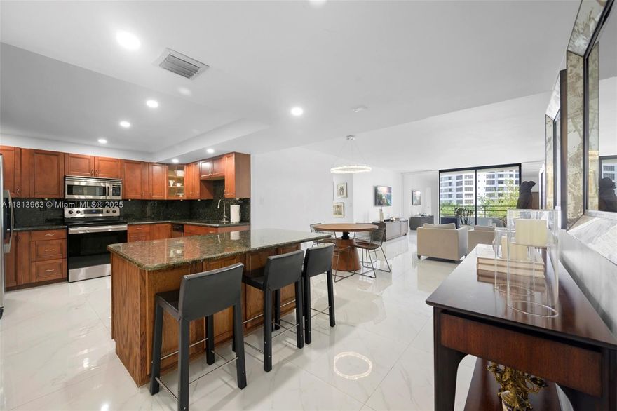 Beautiful 2 Bed / 2 Bath + Den Condo in Hallandale Beach! Welcome to your new home at 500 Three Islands Blvd! This spacious and bright unit offers comfort and functionality with a flexible layout. Enjoy a ample kitchen, closet space, renovated bathroom and a private balcony with serene views. Located in a full-service building featuring resort-style amenities: pool, fitness center, tennis courts, 24-hour security, valet, and more. Just minutes from the beach, shopping centers, restaurants, and entertainment. Don’t miss this opportunity