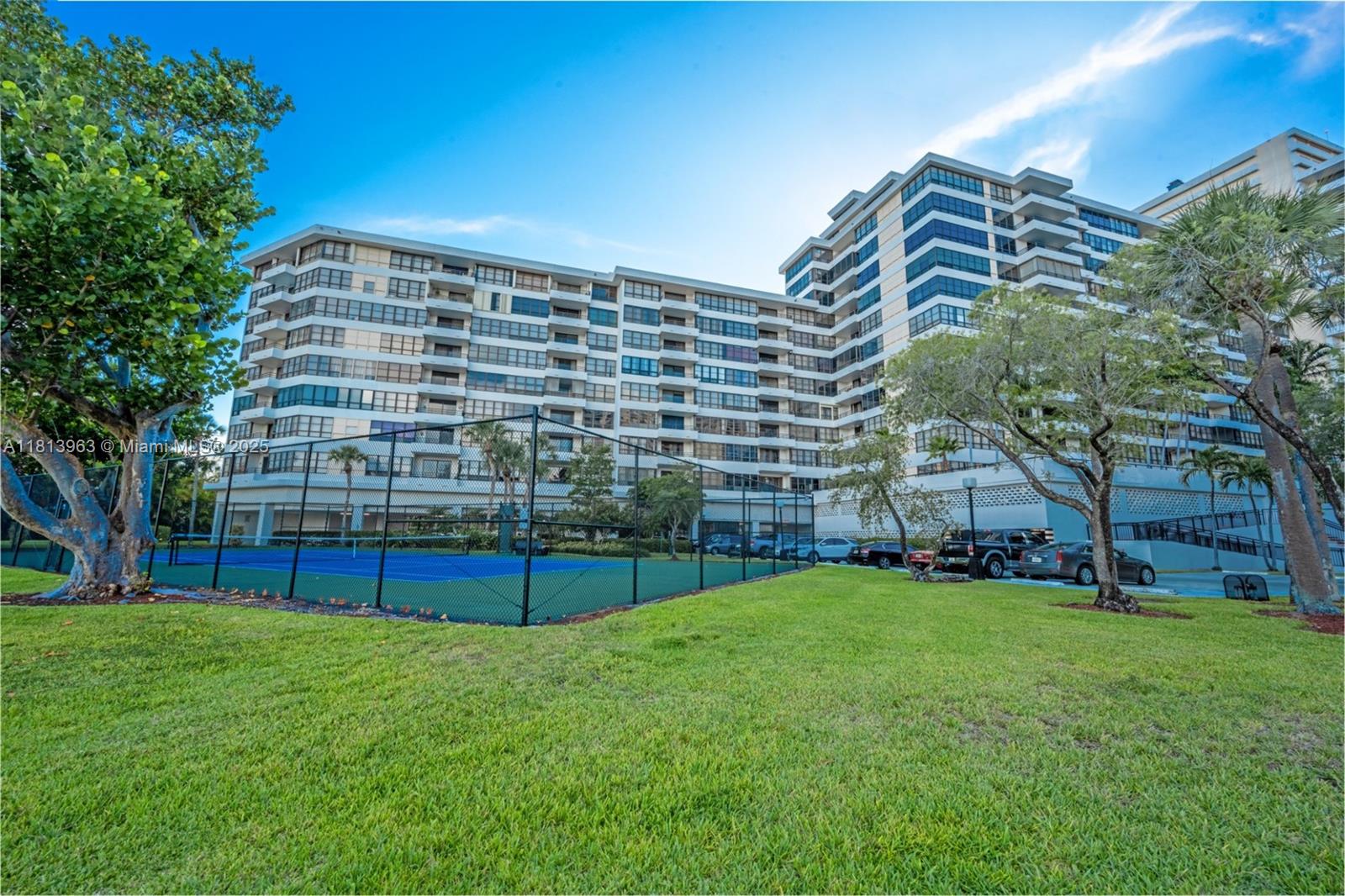 OLYMPUS CONDO PHASE - Residential