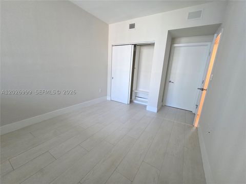 Tiny photo for 16385 Biscayne Blvd #1019, North Miami Beach, FL 33160 (MLS # A12026999)