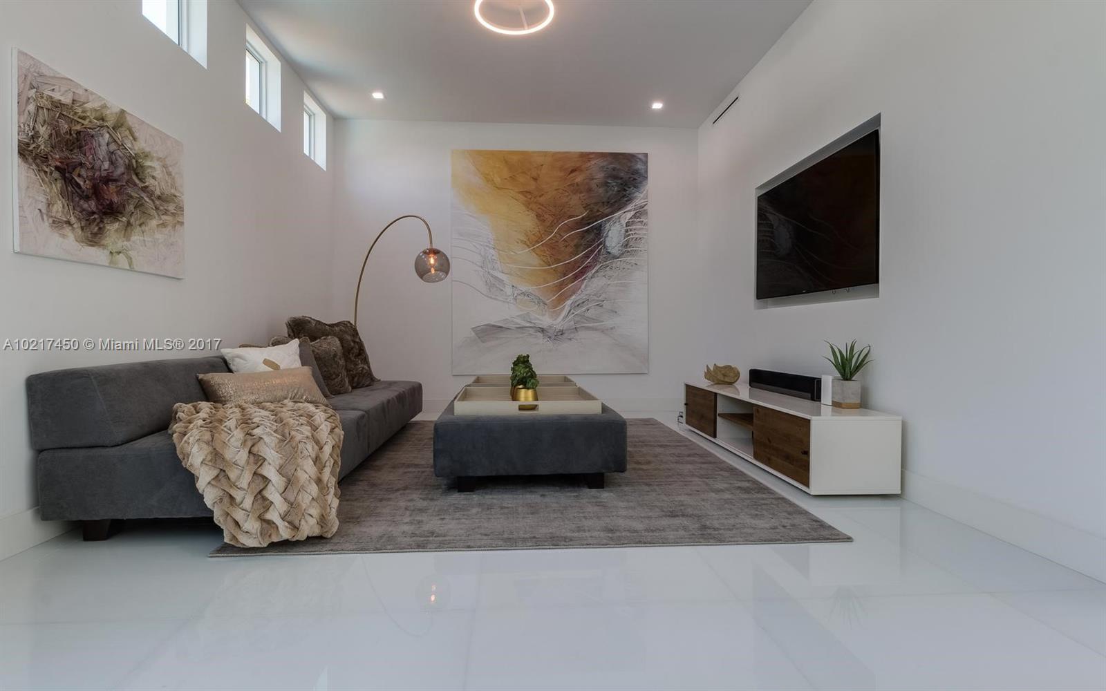 Sunset Islands IV - Residential