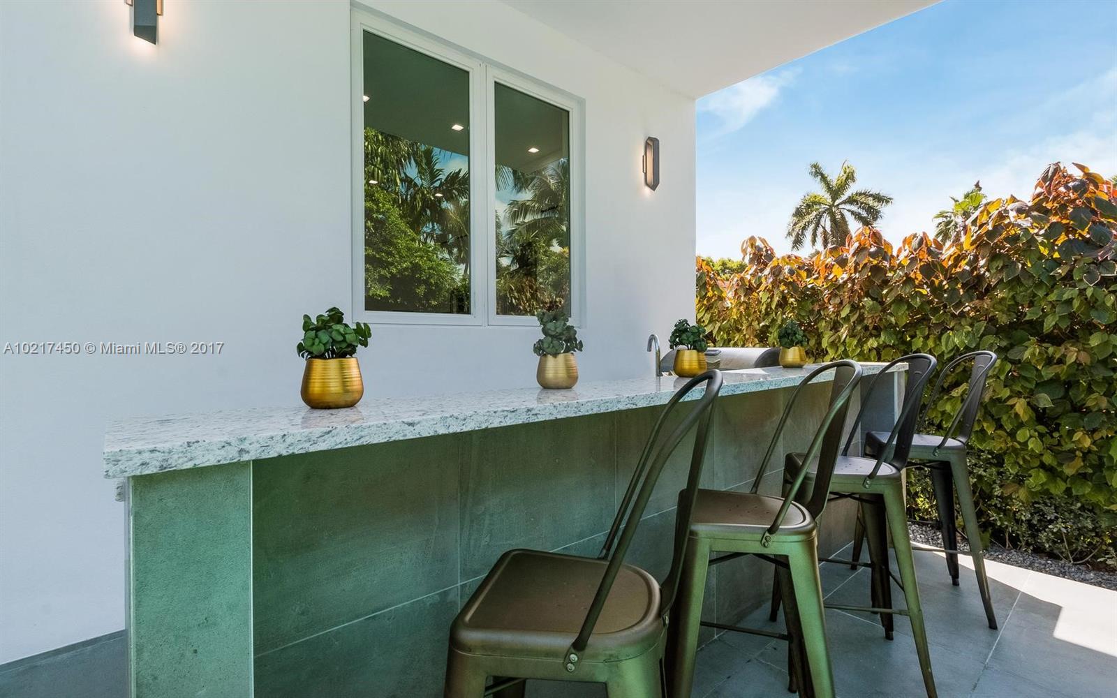 Sunset Islands IV - Residential
