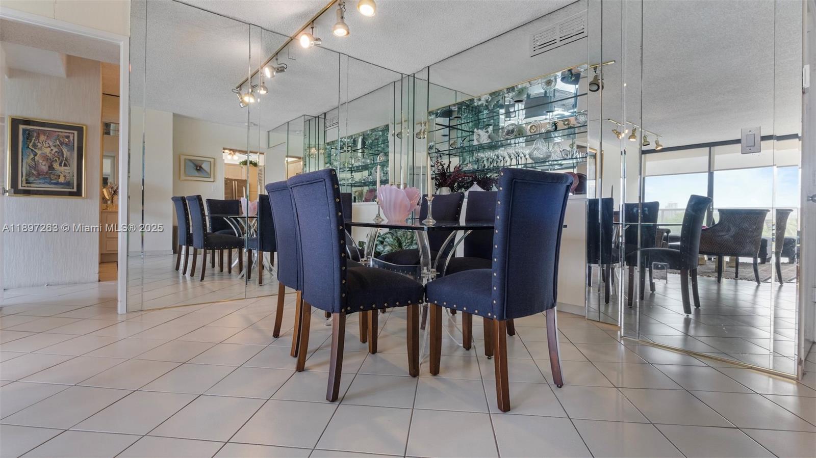 FLAMENCO CONDO TOWER I - Residential Lease