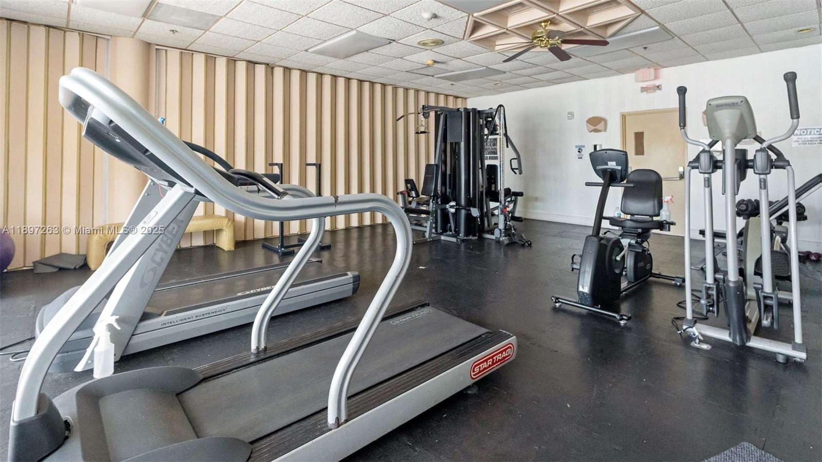 FLAMENCO CONDO TOWER I - Residential Lease