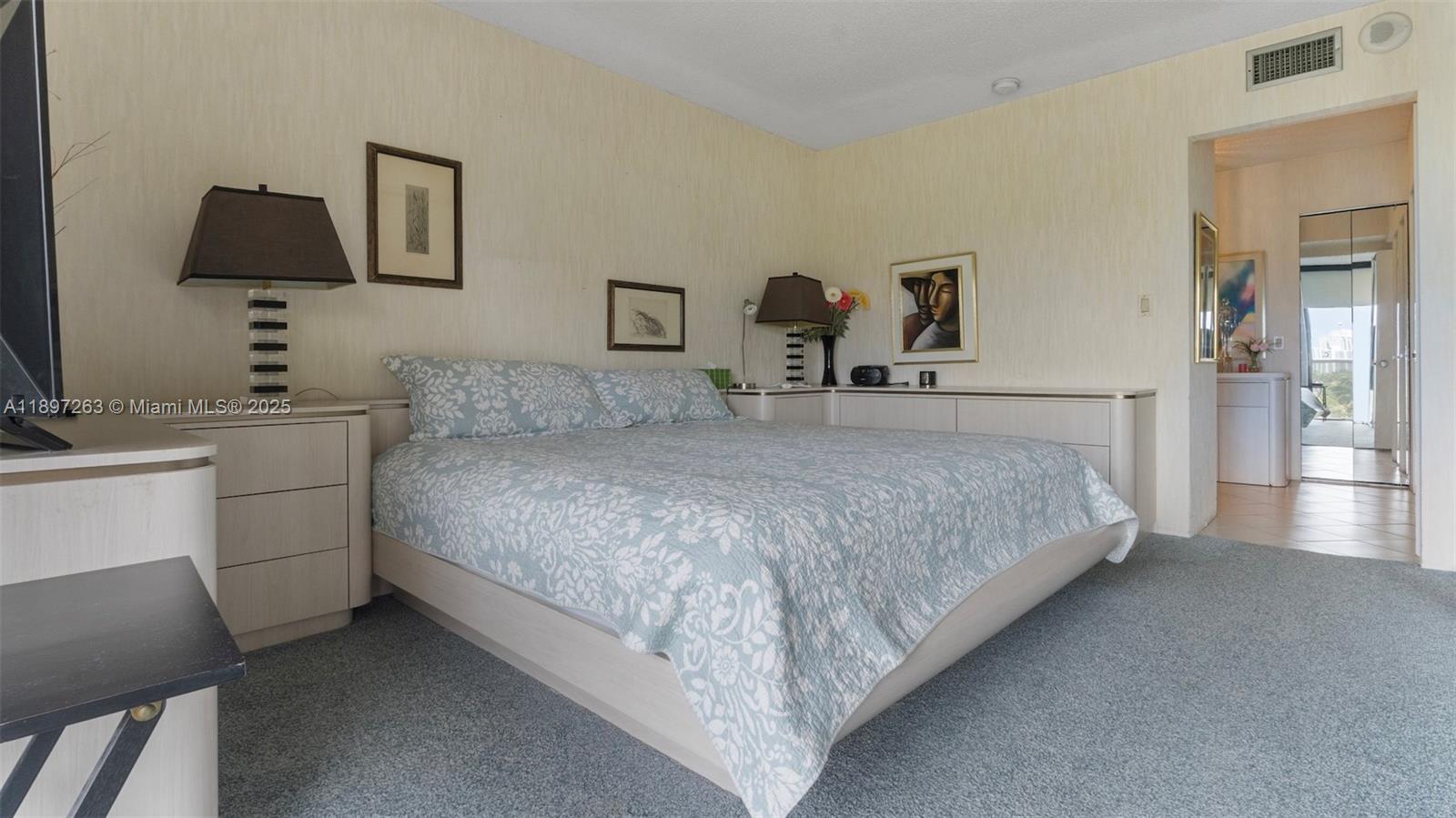 FLAMENCO CONDO TOWER I - Residential Lease