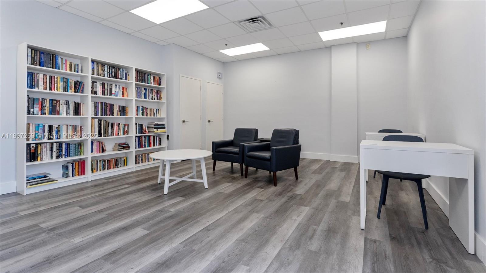 FLAMENCO CONDO TOWER I - Residential Lease