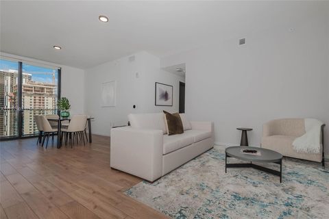 398 NE 5th St 2301 Miami FL 33132
