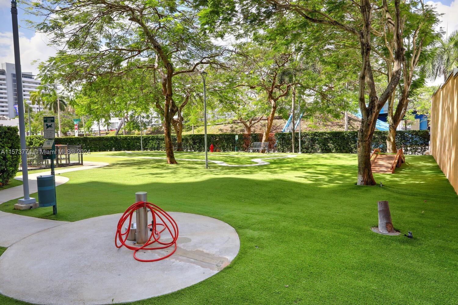 NEO CONDO - Residential