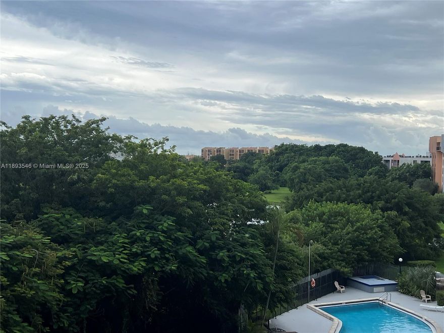 Great location! Beautiful view. 2 bedrooms , 2 bathrooms and 2 parking spaces. Great living area facing the lake view. Kitchen with stainless steel appliances the unit is painted and professionally clean, laundry at common area. The location is amazing, fast acess to mayor highway, great schools, close to FIU, juts minutes from Malls, airport, beaches. Won't last, click showing assist.