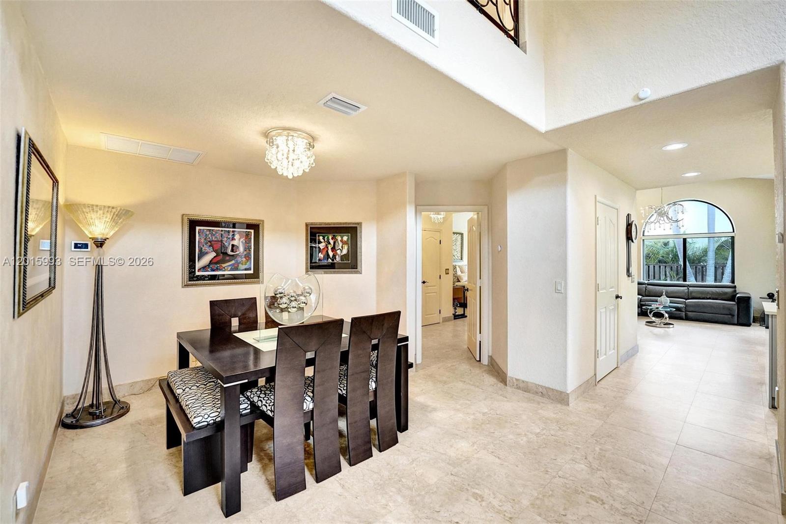 EMBASSY LAKES - Residential