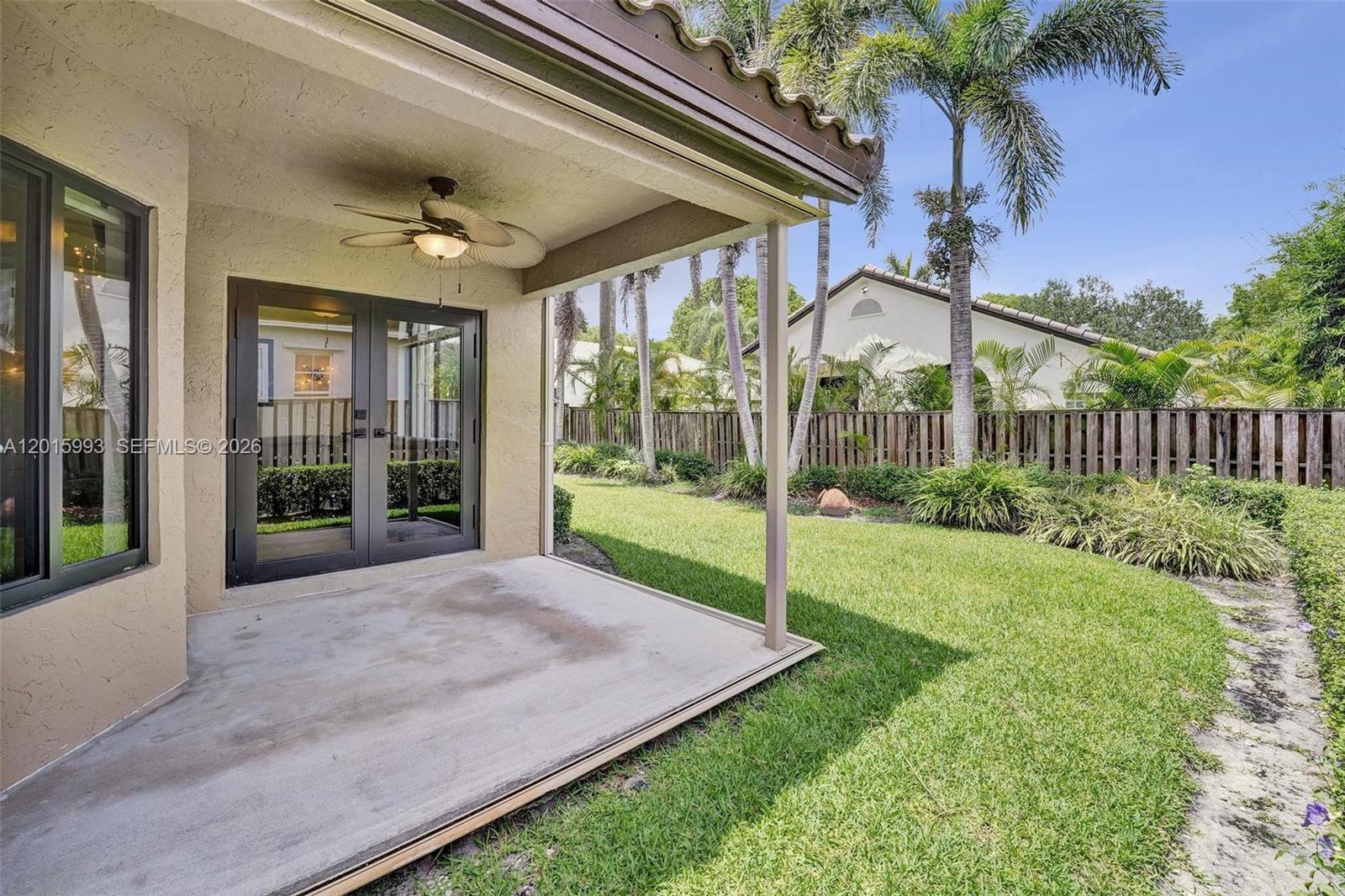 EMBASSY LAKES - Residential