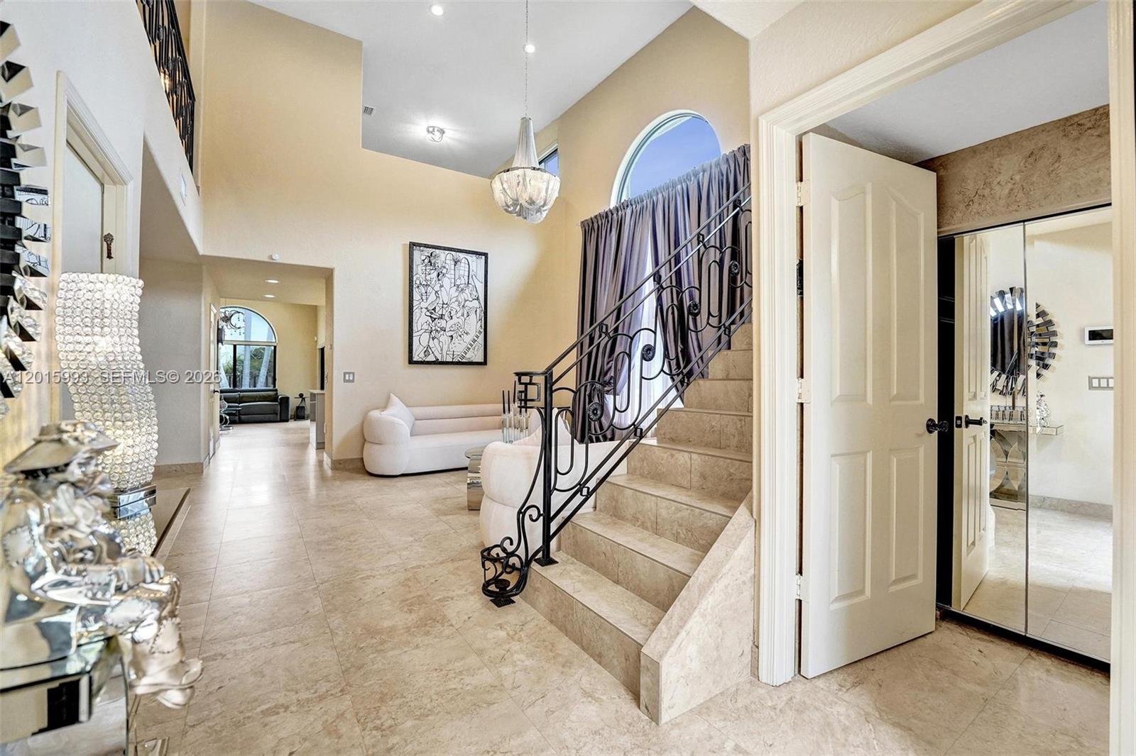 EMBASSY LAKES - Residential