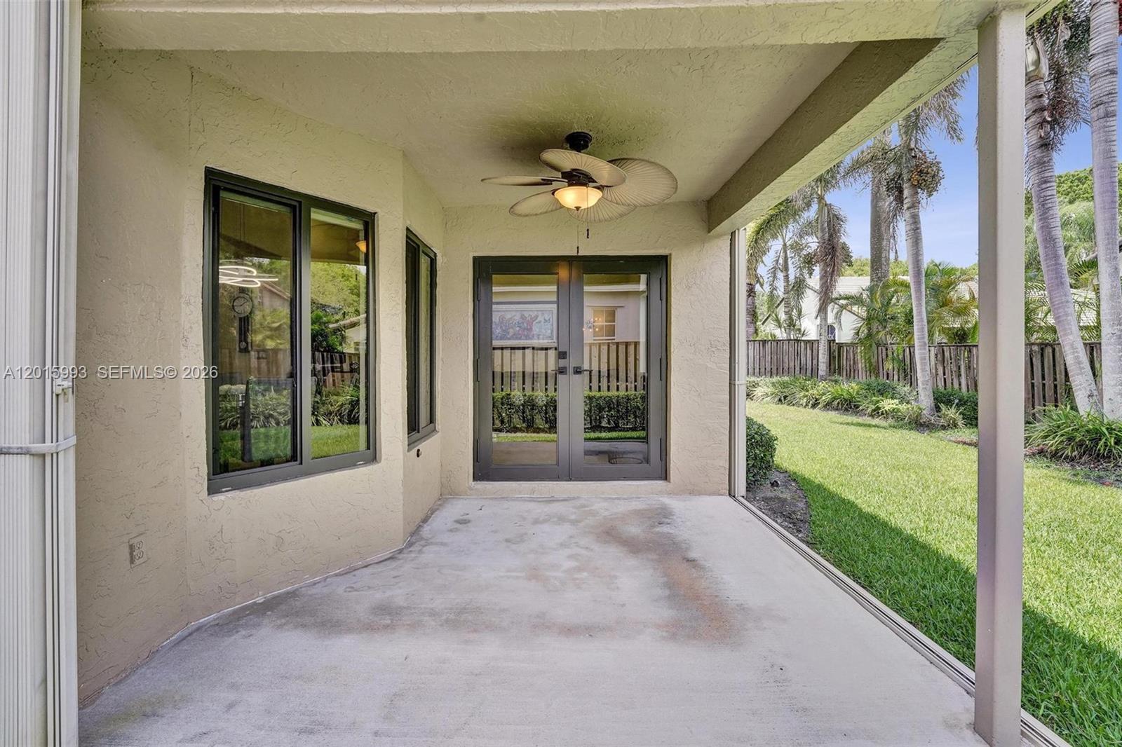 EMBASSY LAKES - Residential
