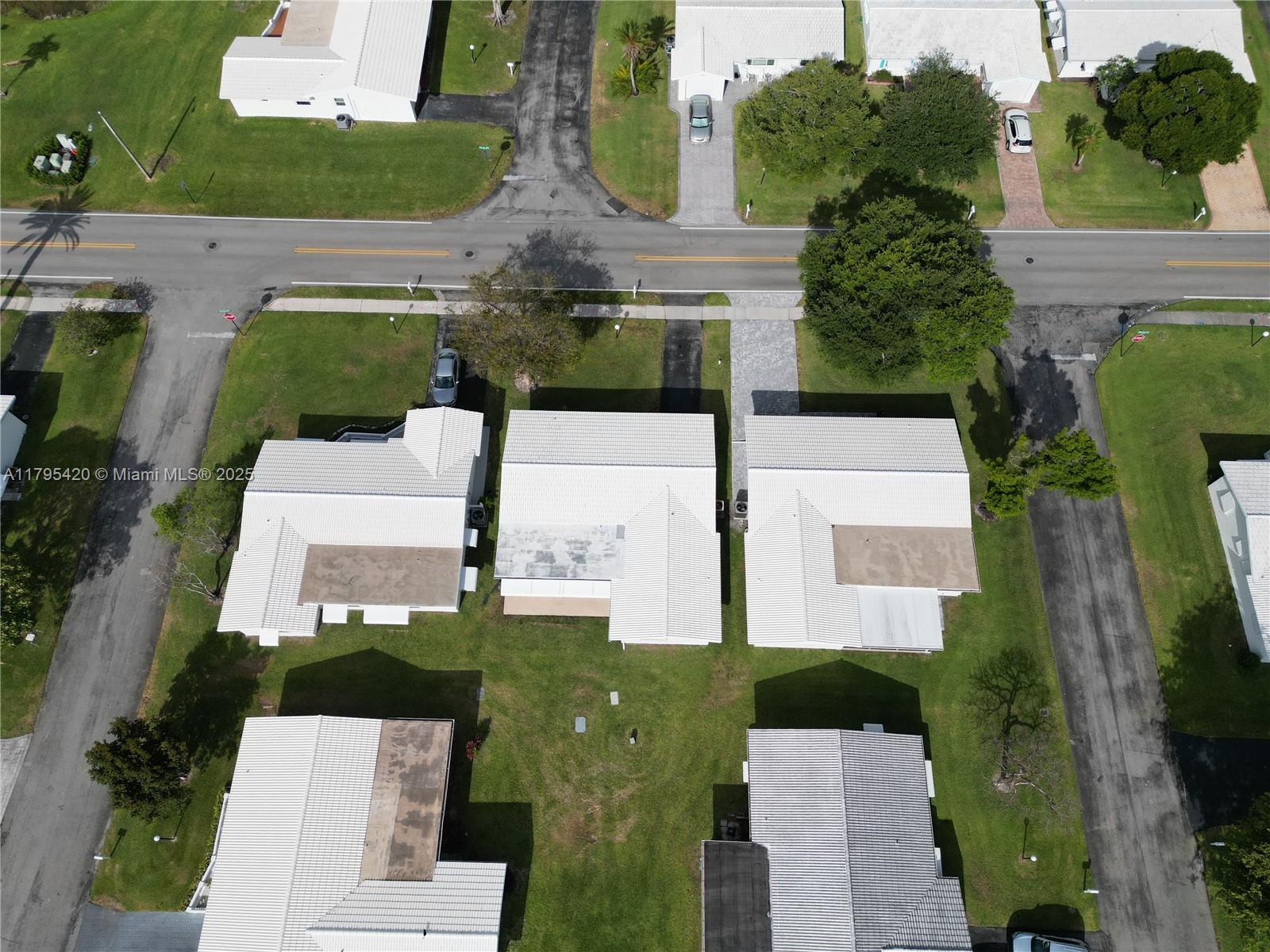 LAUDERDALE WEST 2 SEC - Residential