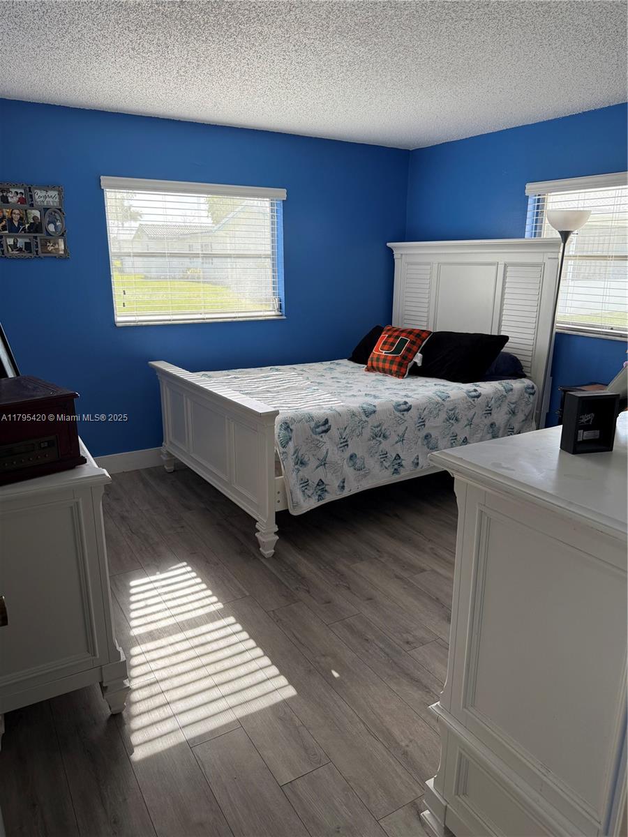 LAUDERDALE WEST 2 SEC - Residential