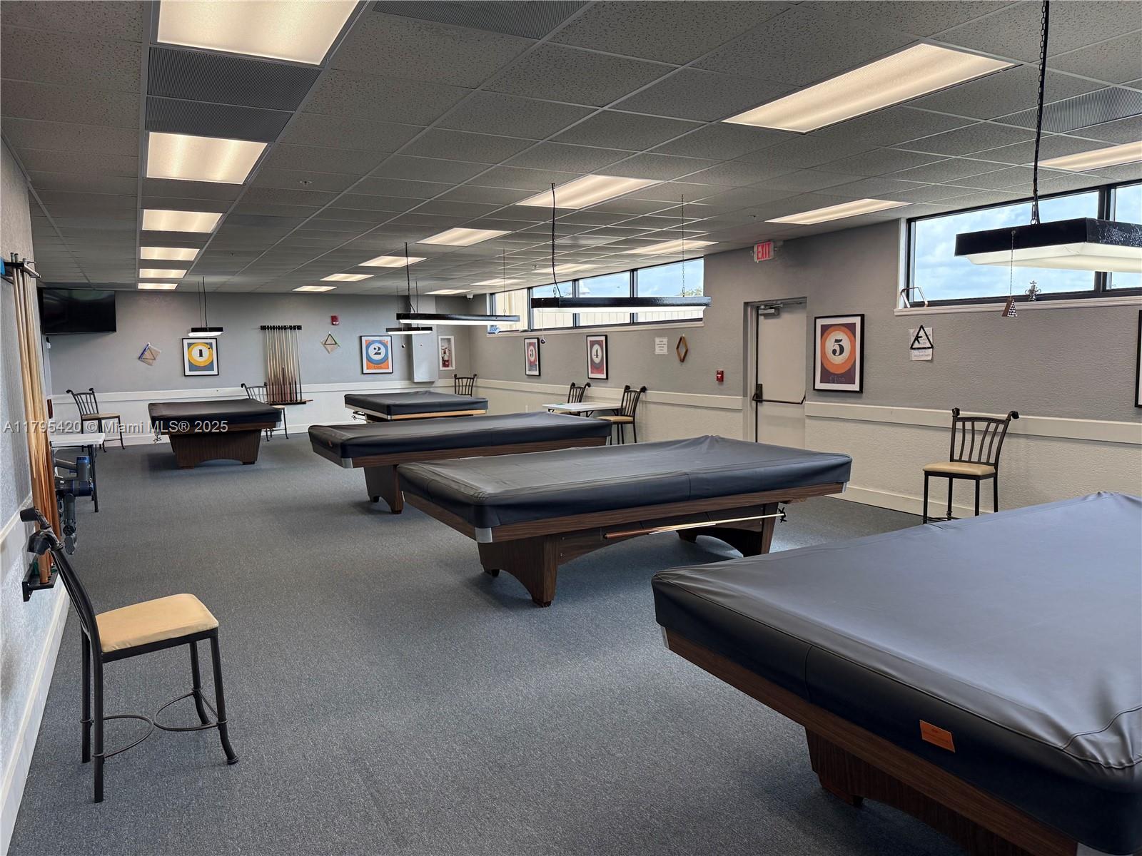 LAUDERDALE WEST 2 SEC - Residential