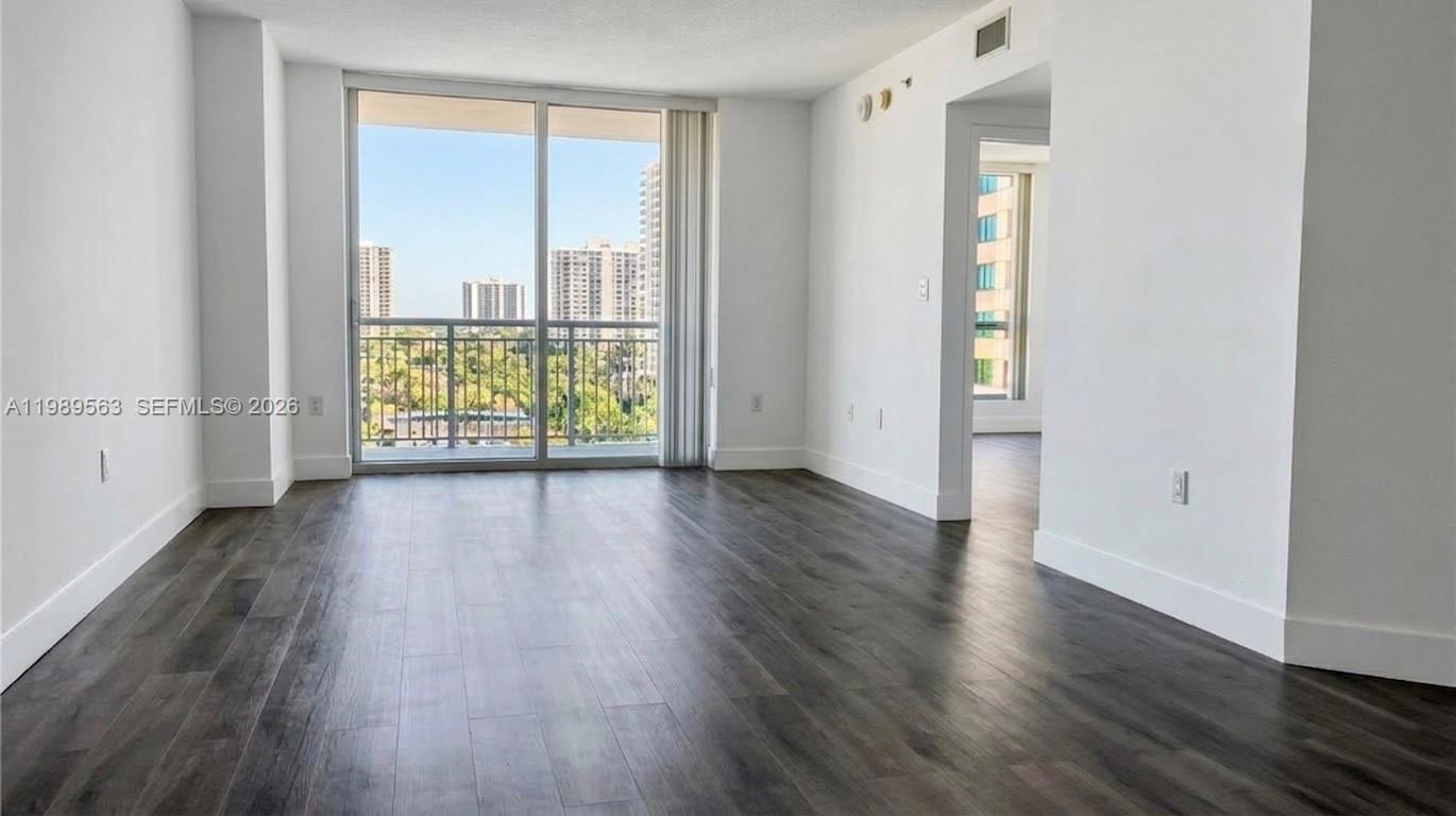 METROPOLIS I AT DADELAND - Residential