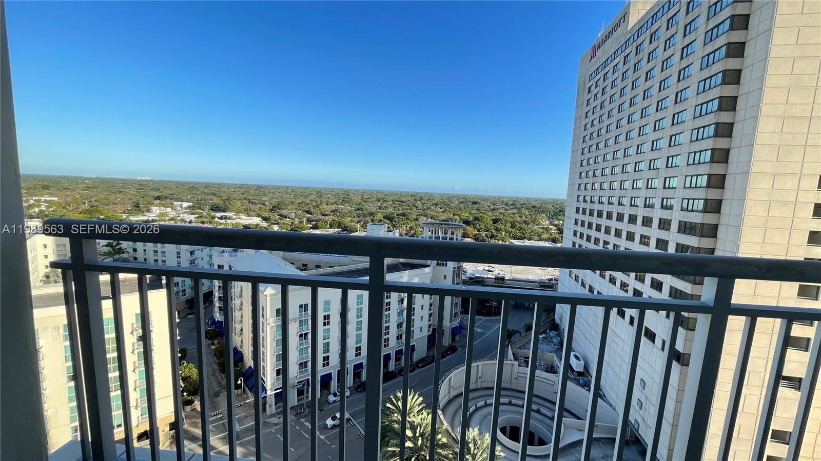 METROPOLIS I AT DADELAND - Residential