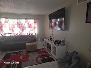 NARANJA LAKES CONDO NO 5 - Residential