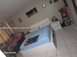 NARANJA LAKES CONDO NO 5 - Residential